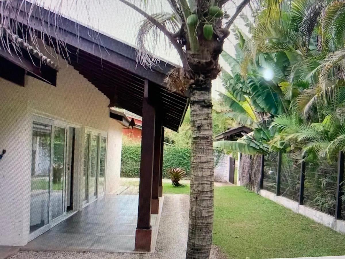 Praia de Itamambuca- Casa charmosa e iluminada Ubatuba Exterior foto